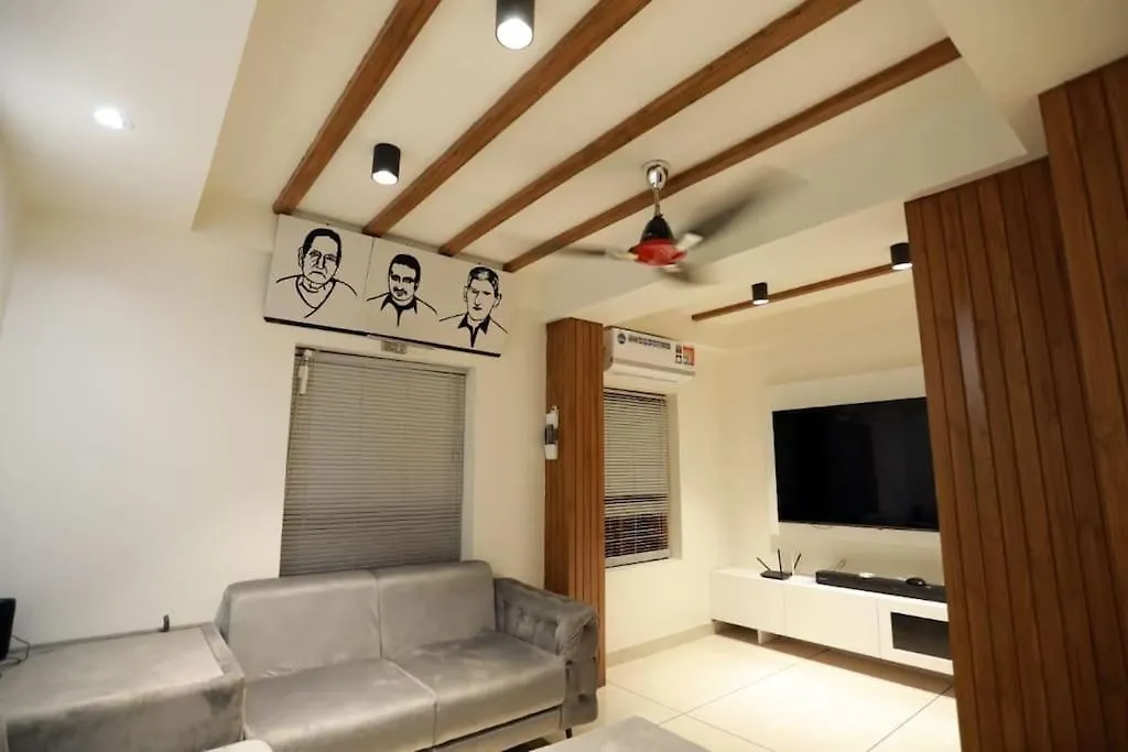 Thekkumbath Sea Breeze Villa Kannur India