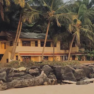Kizhunna Rock House Guest house